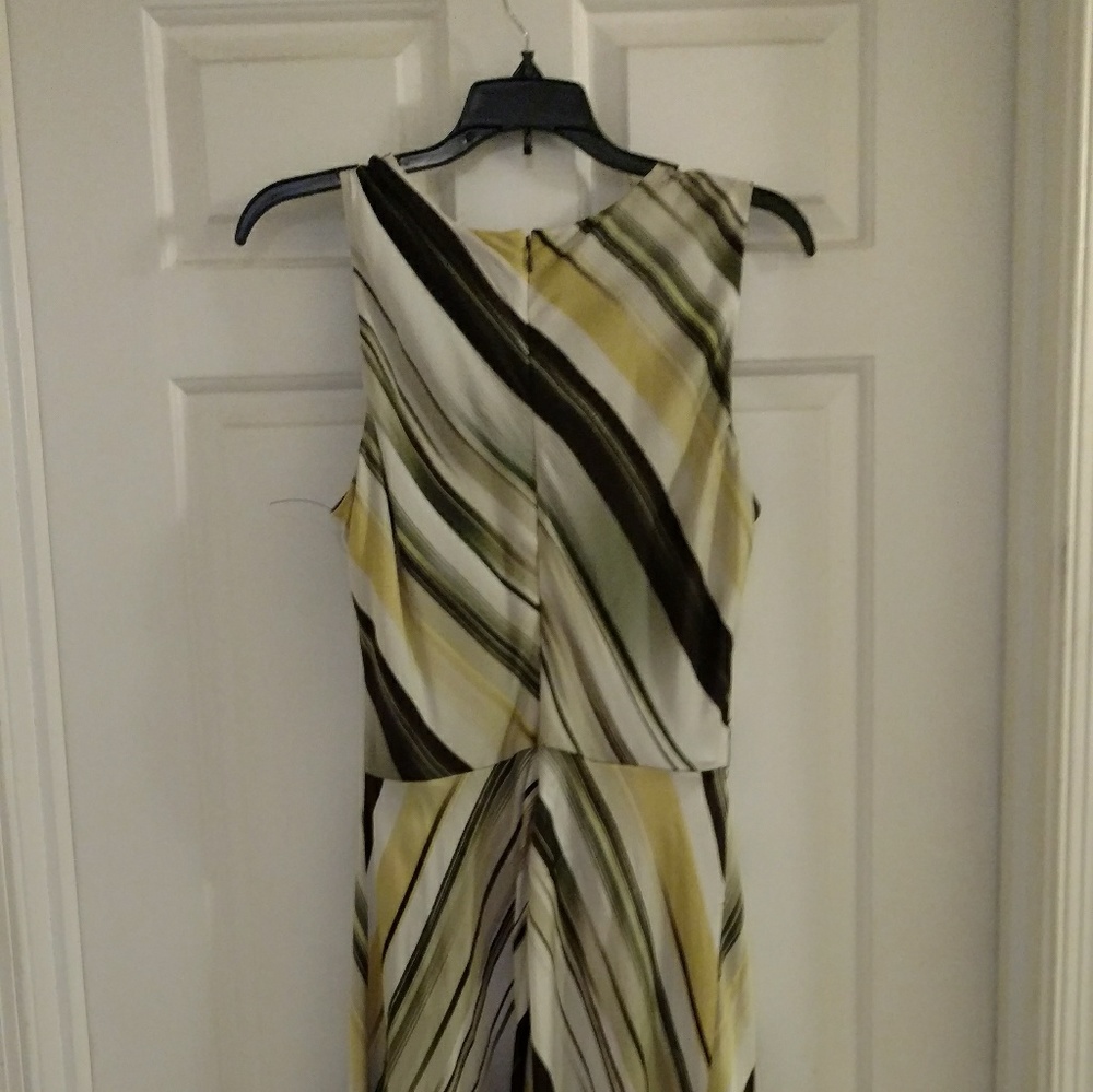 New dress - Picture 3 of 3